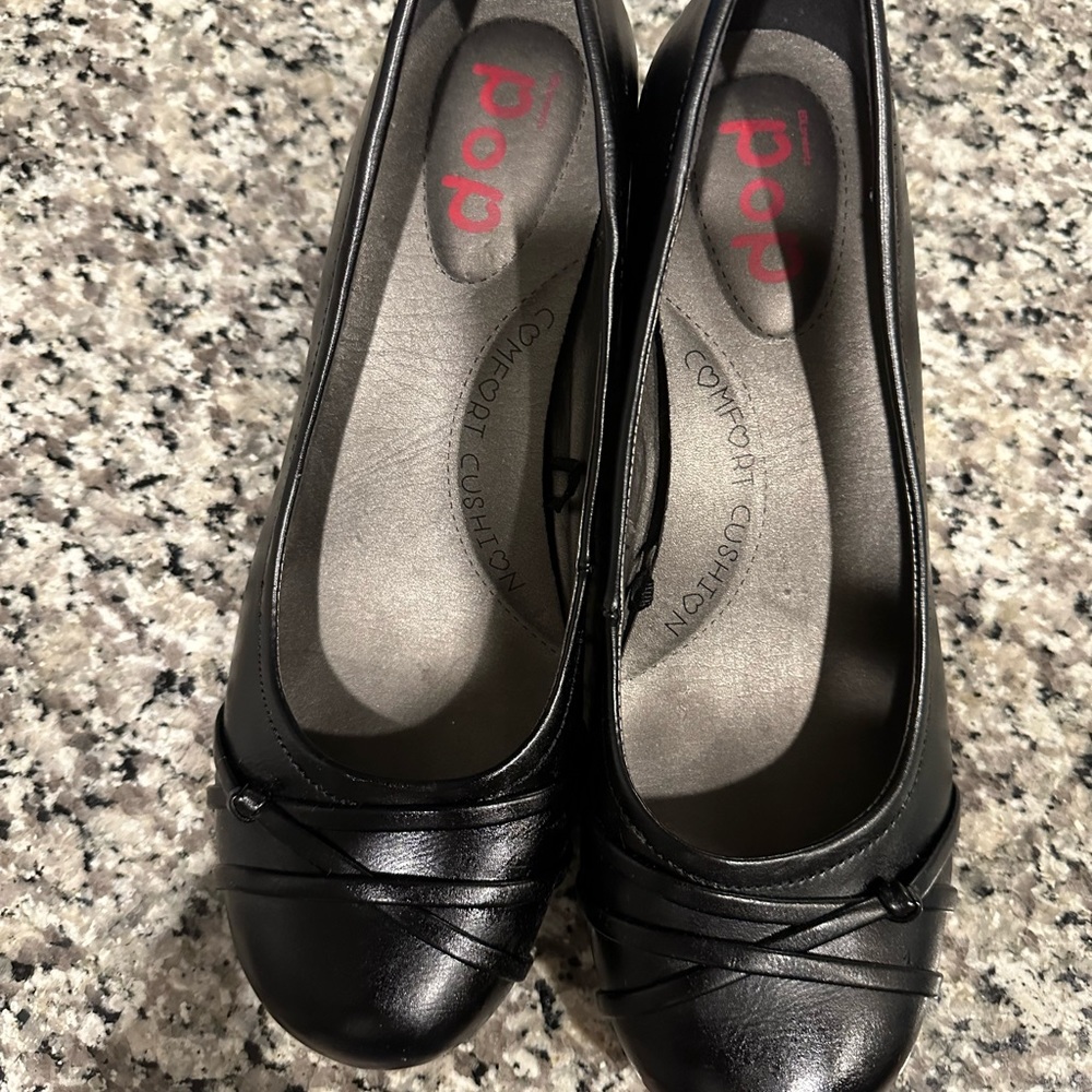 Black dress/casual wedge heel shoe